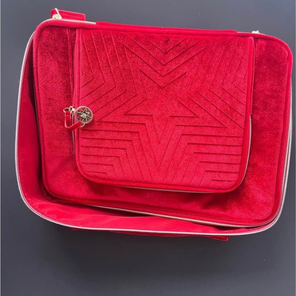 Estee Lauder Makeup Cosmetic Bag TRAIN CASE RED Velvet